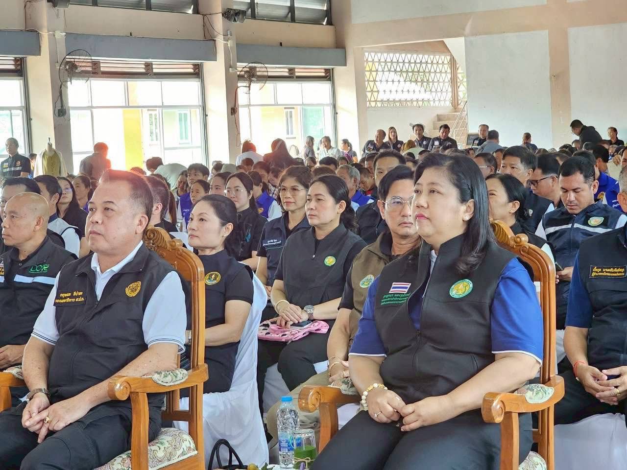 title - ส.ป.ก.ร่วมติดตามรัฐมนตรีช่วยว่าการกระทรวงเกษตรและสหกรณ์ (นางสาวปิยะรัฐชย์ ติยะไพรัช) ลงพื้นที่การตรวจราชการใน อำเภอดอยเต่า อำเภอแม่ริม จังหวัดเชียงใหม่